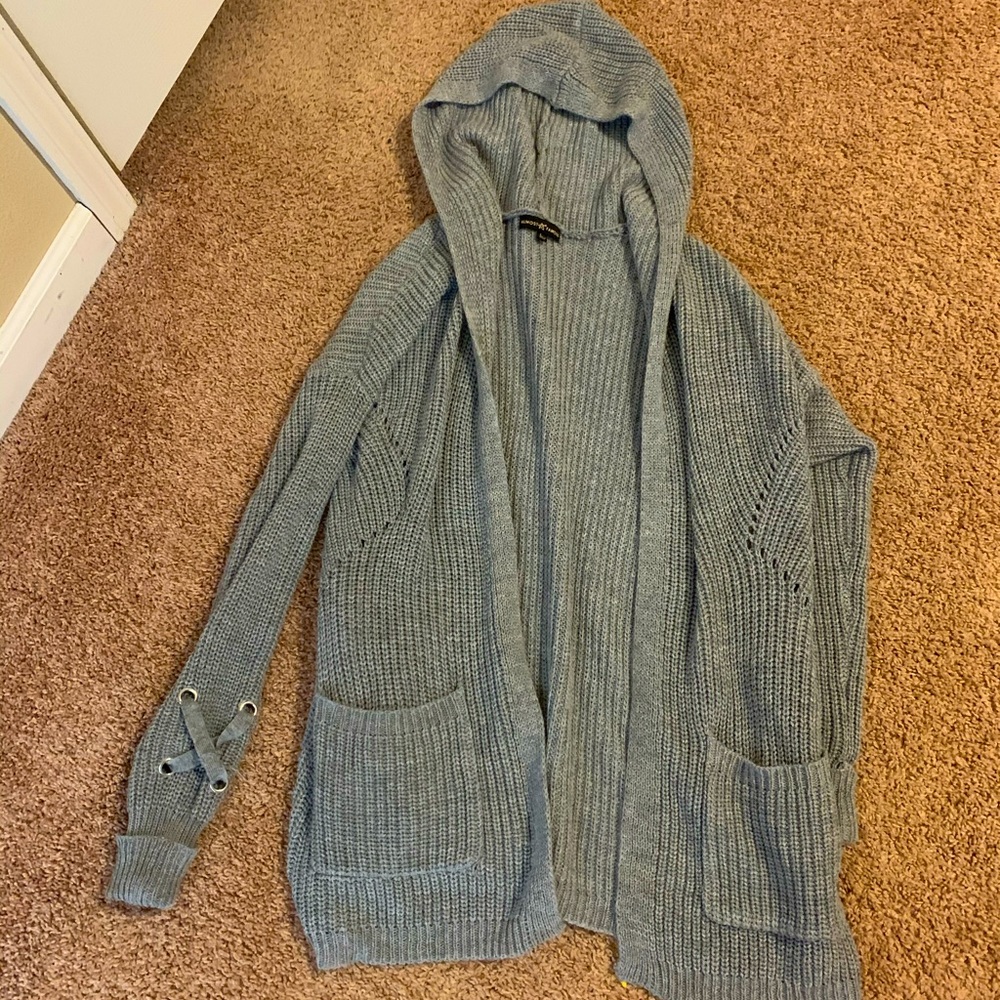 Only worn once, sat in back of closet since September